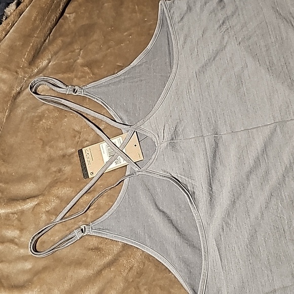 Plus size women's Nike work out tank - Picture 3 of 3